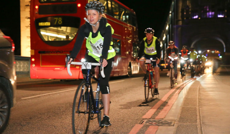 Group and bus tower bridge Nightrider Marie Curie